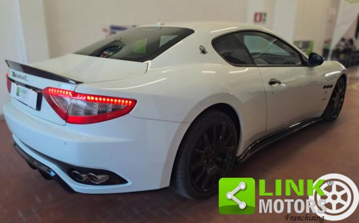 Maserati Granturismo GranTurismo 4.2 V8 (13)