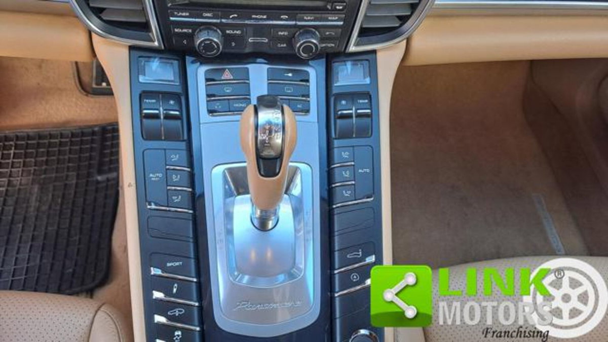 Porsche Panamera 3.6 4 (13)
