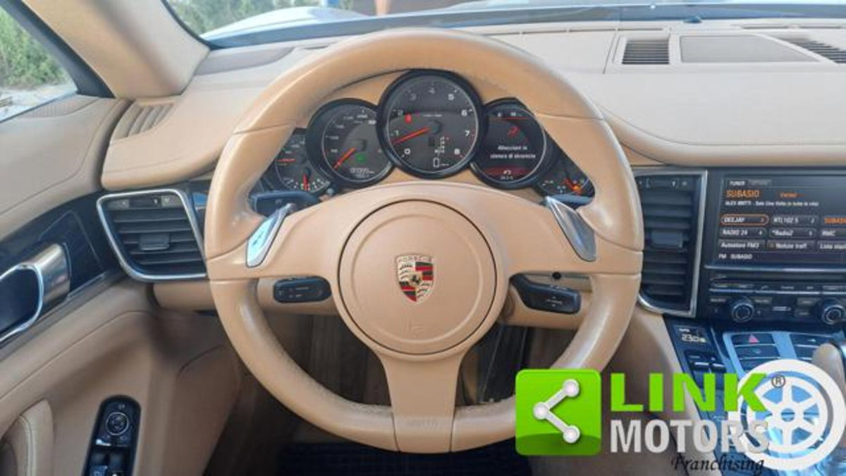 Porsche Panamera 3.6 4 (19)