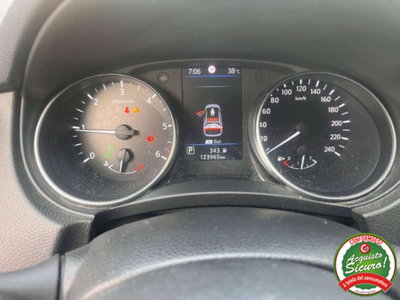 Nissan Qashqai 1.7 dCi 150 CV 4WD Tekna (10)