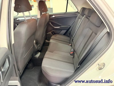 Volkswagen T-Roc 2.0 tdi Life 115cv (16)
