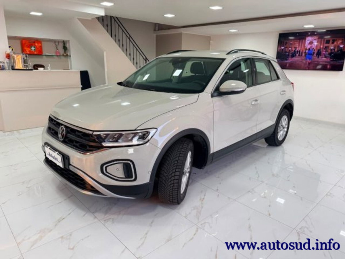 Volkswagen T-Roc 2.0 tdi Life 115cv (3)