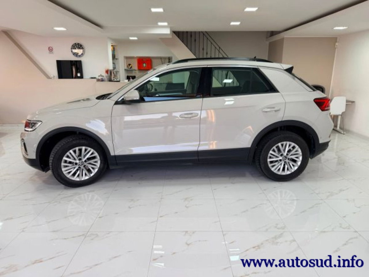 Volkswagen T-Roc 2.0 tdi Life 115cv (4)