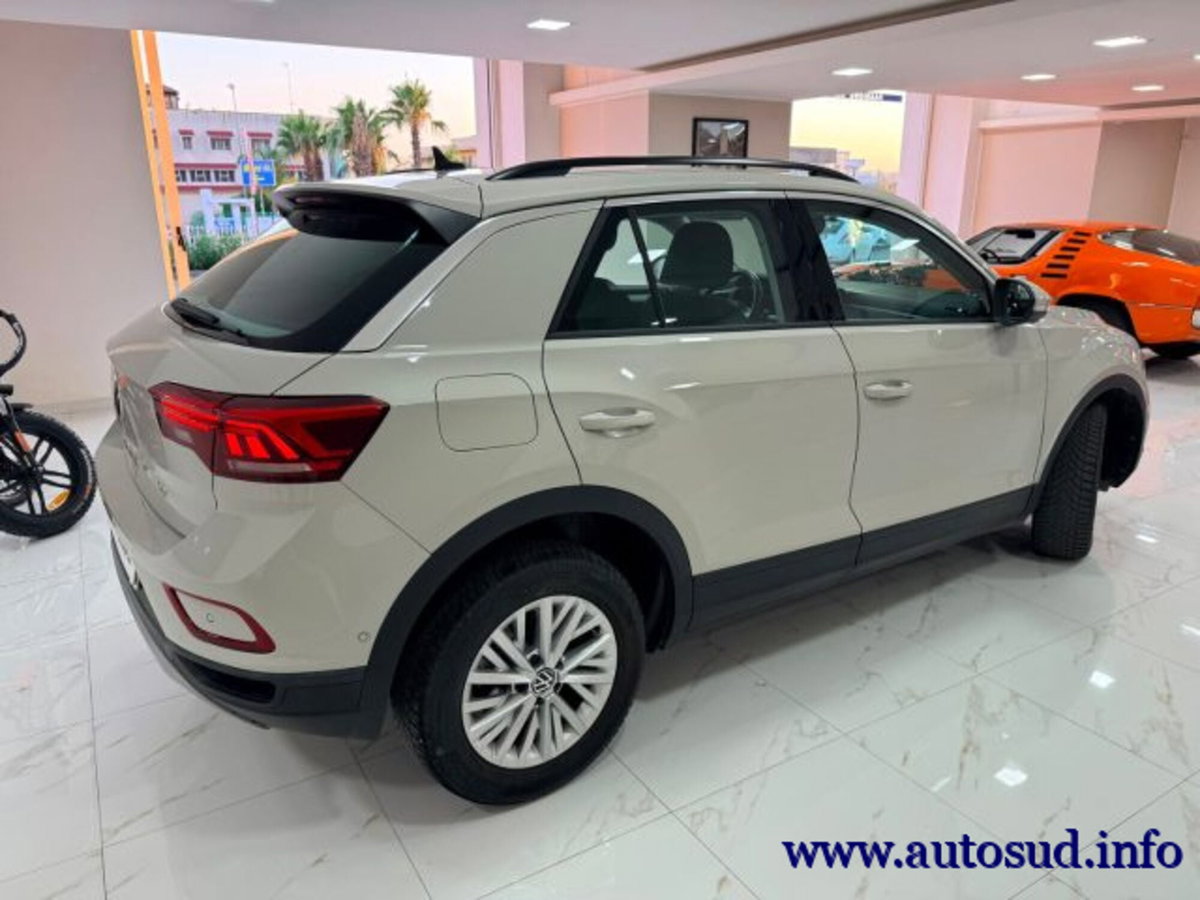 Volkswagen T-Roc 2.0 tdi Life 115cv (6)