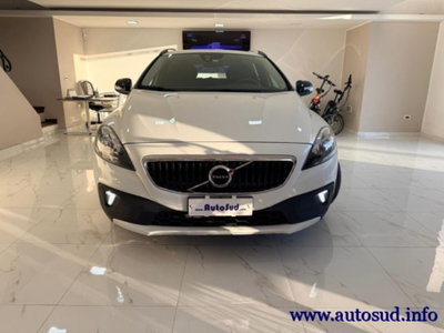 Volvo V40 Cross Country D2 Geartronic (2)