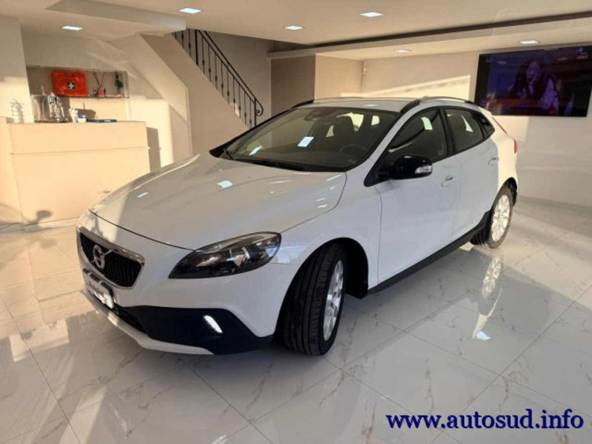 Volvo V40 Cross Country D2 Geartronic (3)