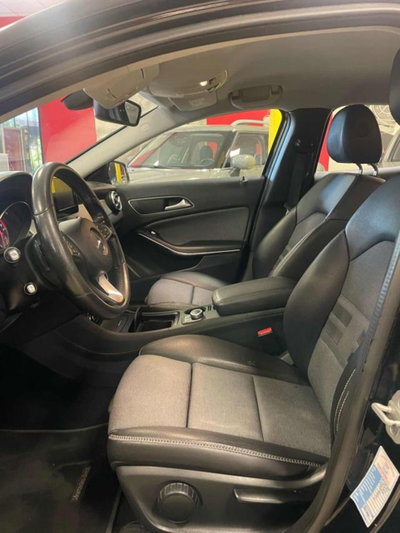Mercedes-Benz GLA SUV 180 d Automatic Executive (12)