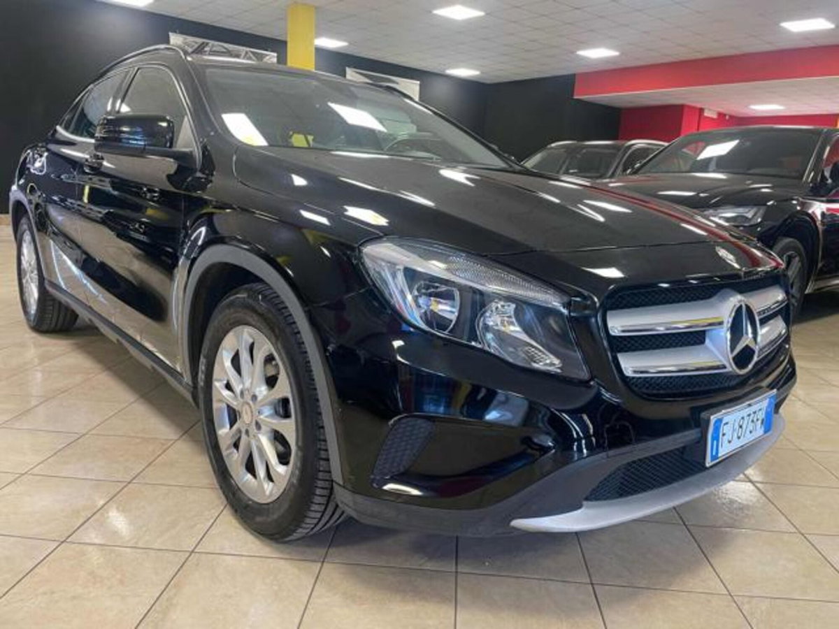 Mercedes-Benz GLA SUV 180 d Automatic Executive (2)