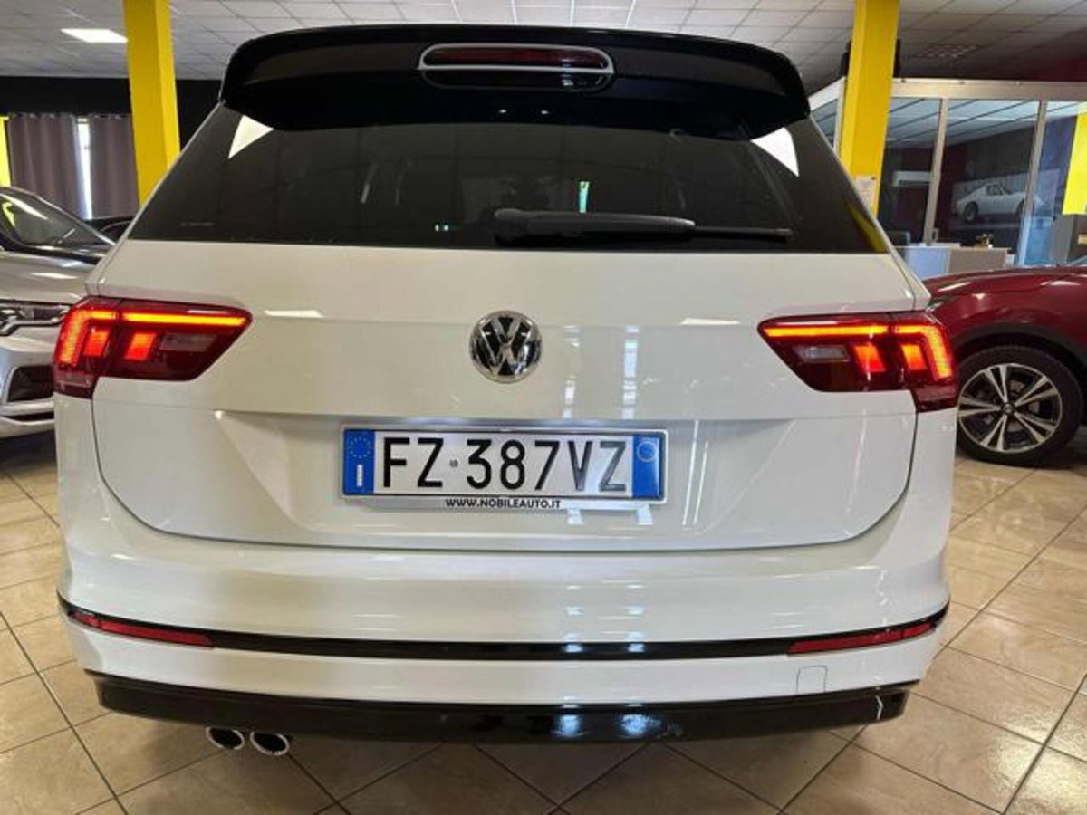 Volkswagen Tiguan Allspace 2.0 tdi R-Line 150cv dsg (3)