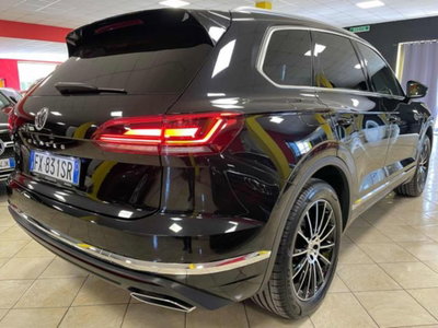 Volkswagen Touareg 3.0 V6 TDI 286 CV SCR (11)