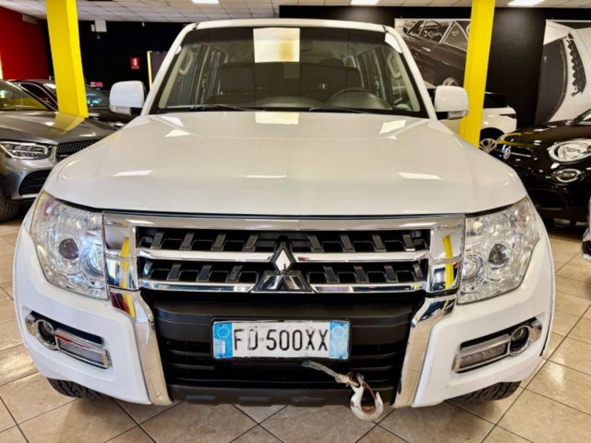 Mitsubishi Pajero 3.2 DI-D 16V aut. 5p. Tender DPF (2)