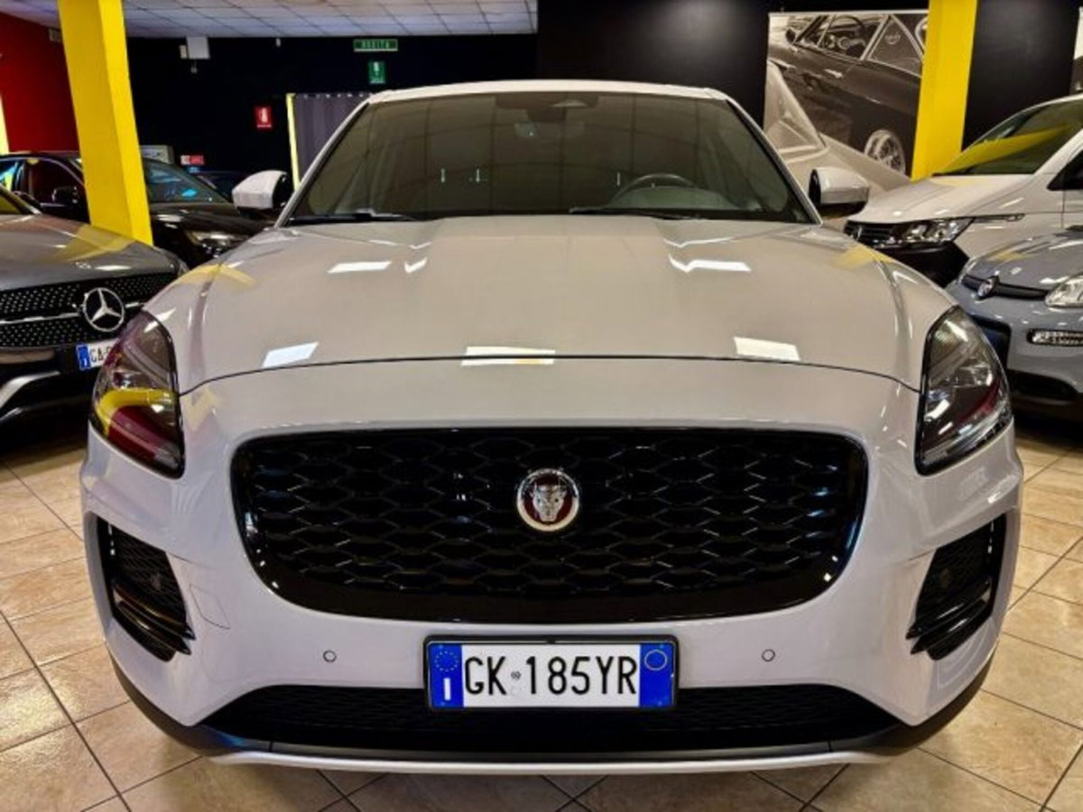 Jaguar E-Pace 2.0D I4 163 CV AWD Auto (2)
