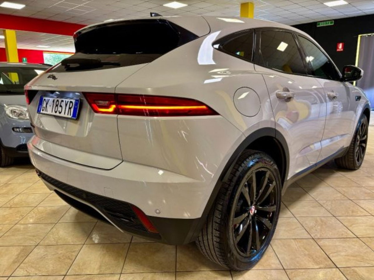 Jaguar E-Pace 2.0D I4 163 CV AWD Auto (5)