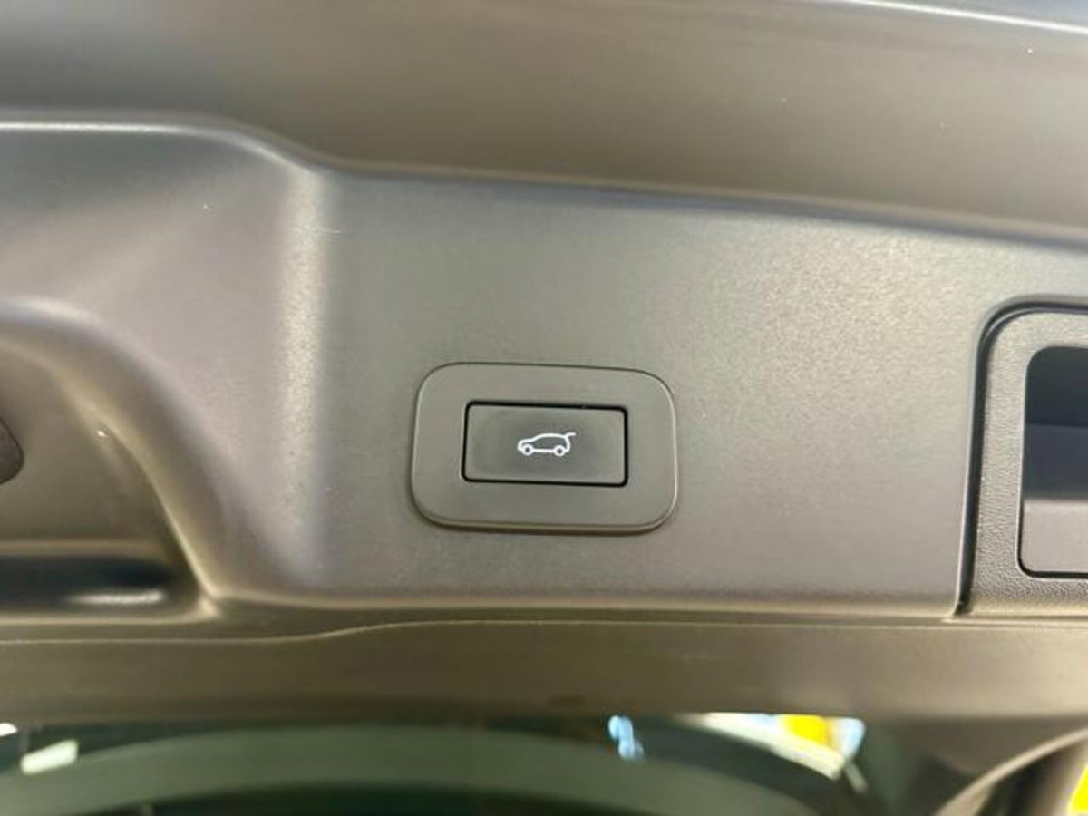 Land Rover Range Rover Evoque 2.0D I4 204 CV AWD Auto R-Dynamic (16)