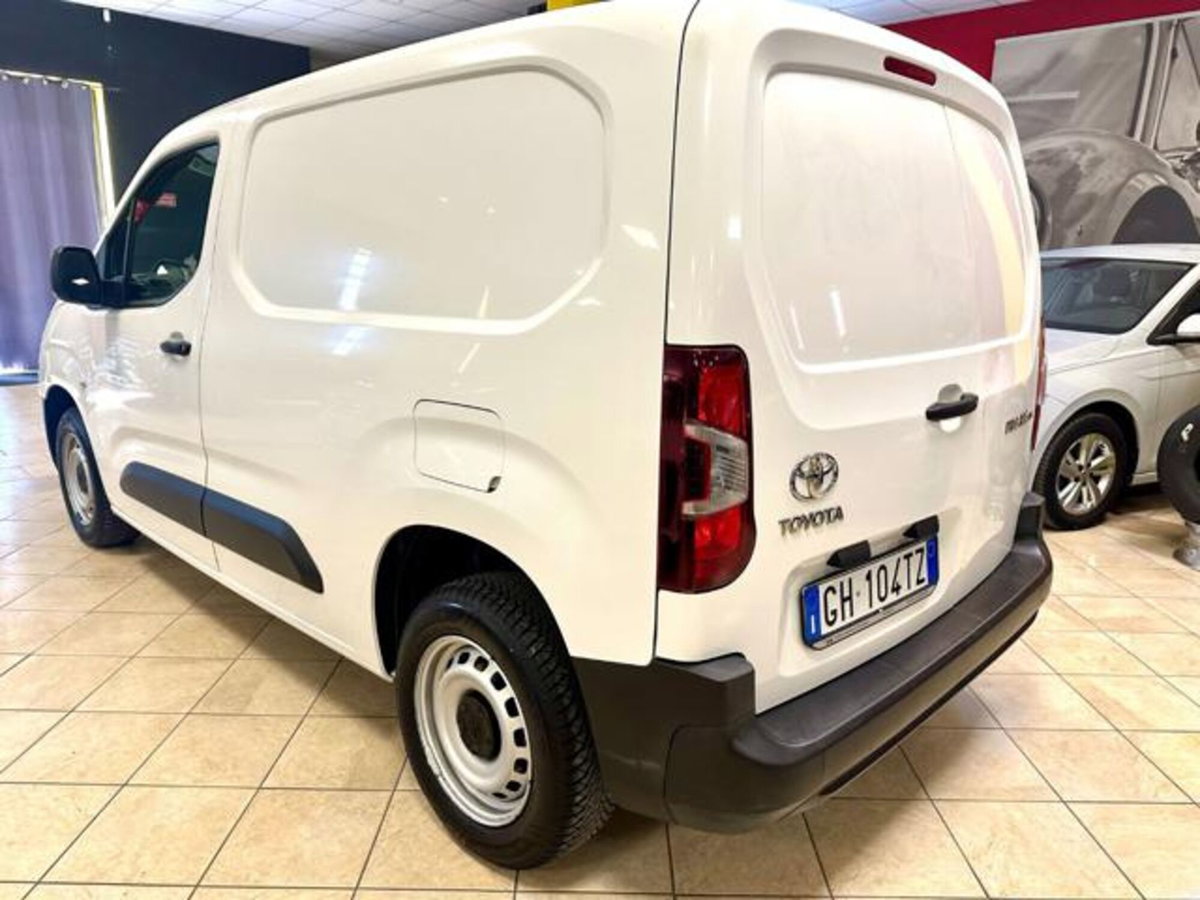 Toyota Proace City City 1.5D 100 CV S&S PC 4p. Active (4)