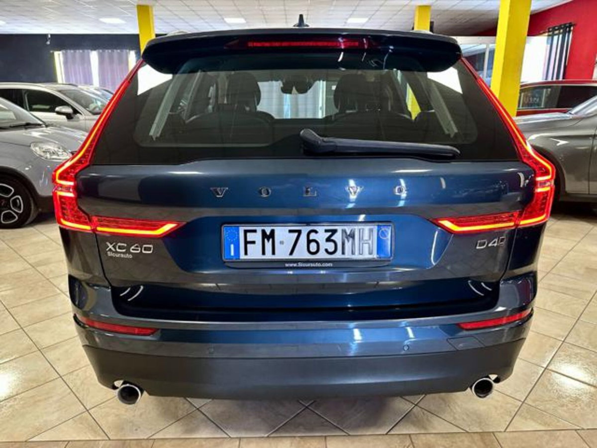 Volvo XC60 D4 AWD Business (5)