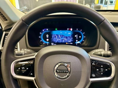 Volvo XC90 D5 AWD Geartronic 7 posti Kinetic (13)