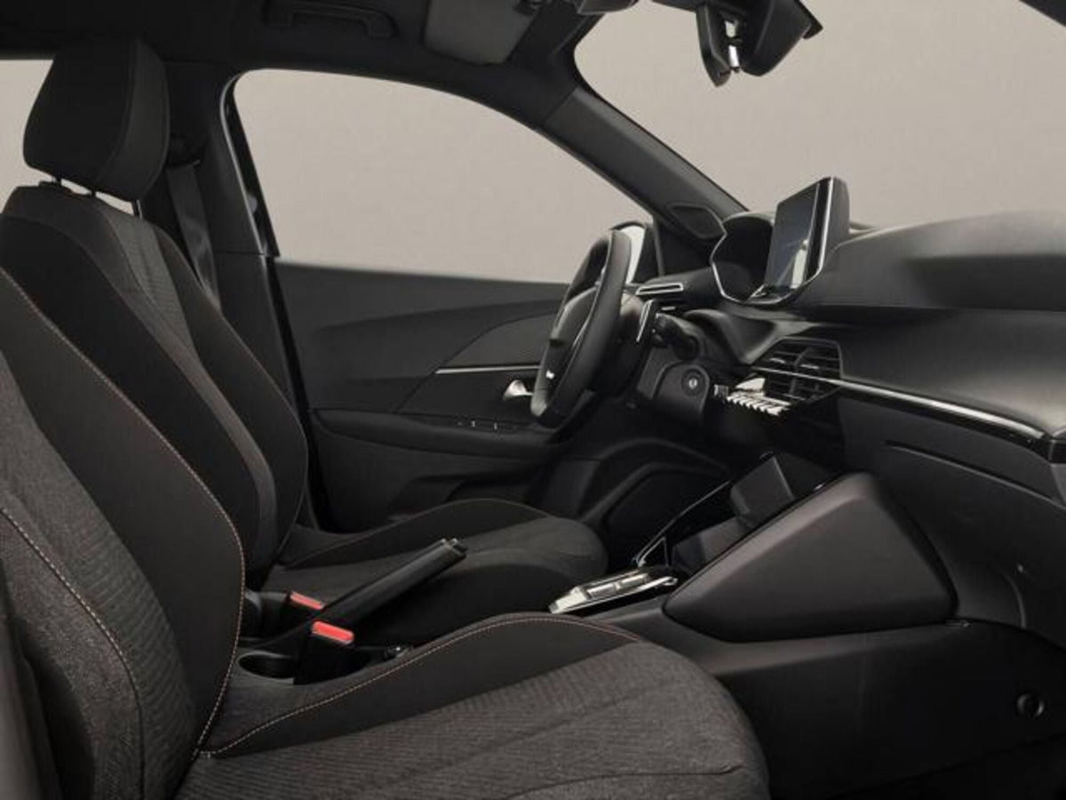 Peugeot 2008 1.2 hybrid Style 145cv e-dcs6 (11)