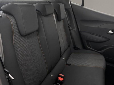 Peugeot 2008 1.2 hybrid Style 145cv e-dcs6 (12)