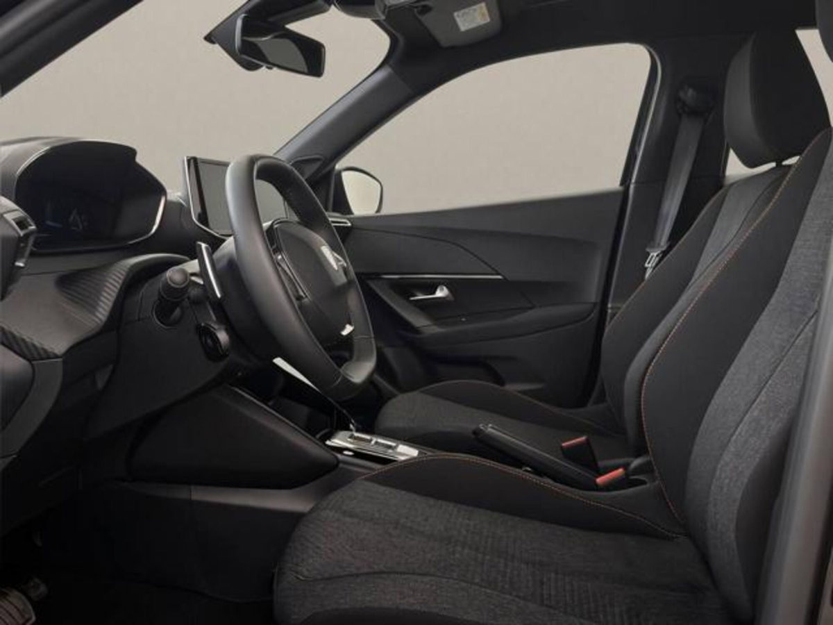 Peugeot 2008 1.2 hybrid Style 145cv e-dcs6 (8)