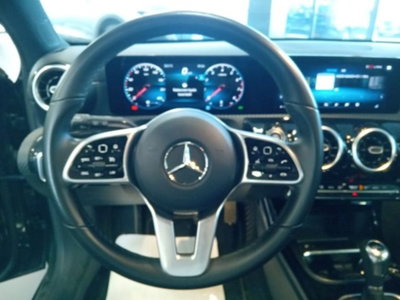 Mercedes-Benz Classe A Sedan 180 4p. Sport (15)