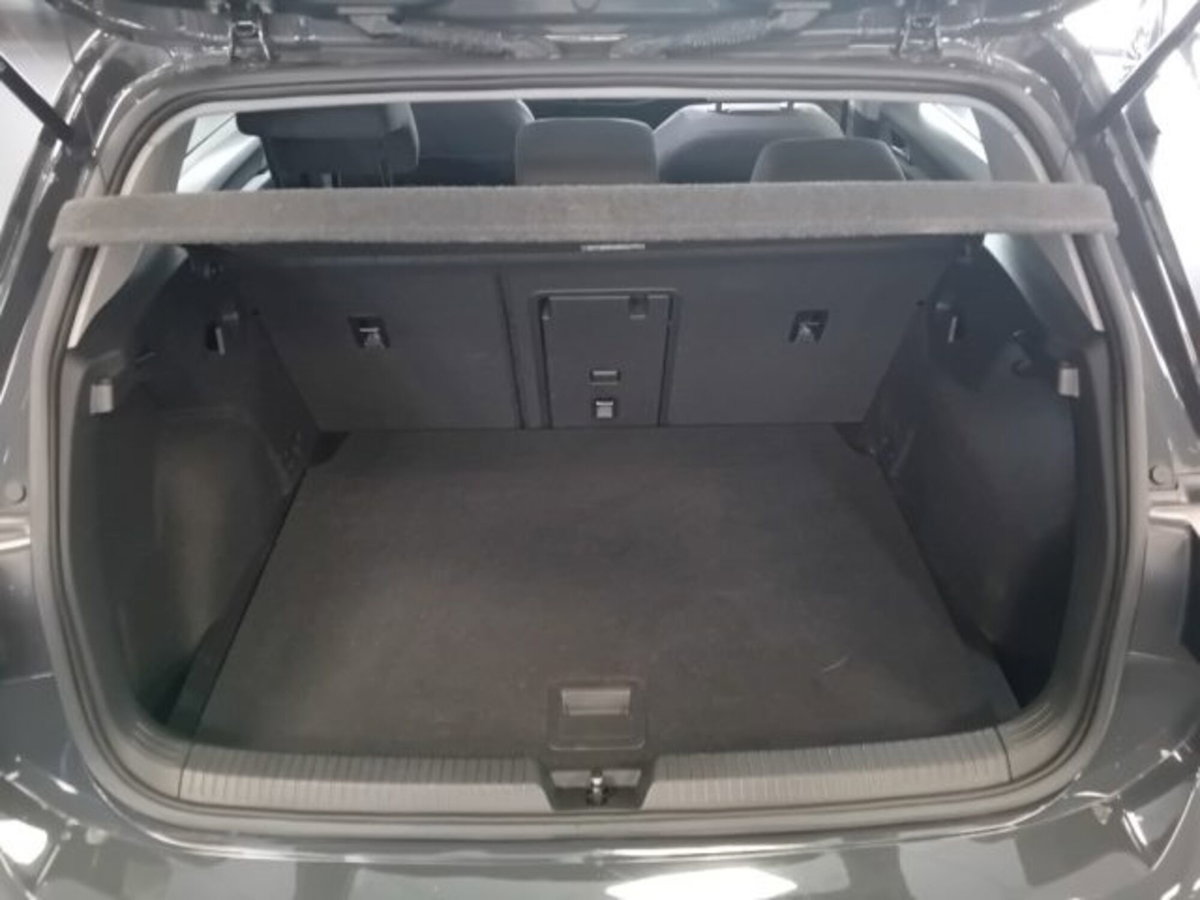 Volkswagen Golf Variant 1.0 eTSI EVO DSG Life (10)