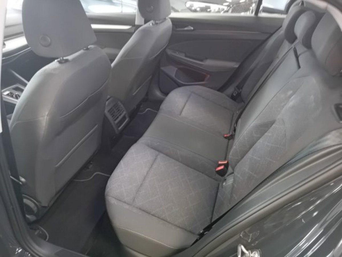 Volkswagen Golf Variant 1.0 eTSI EVO DSG Life (12)