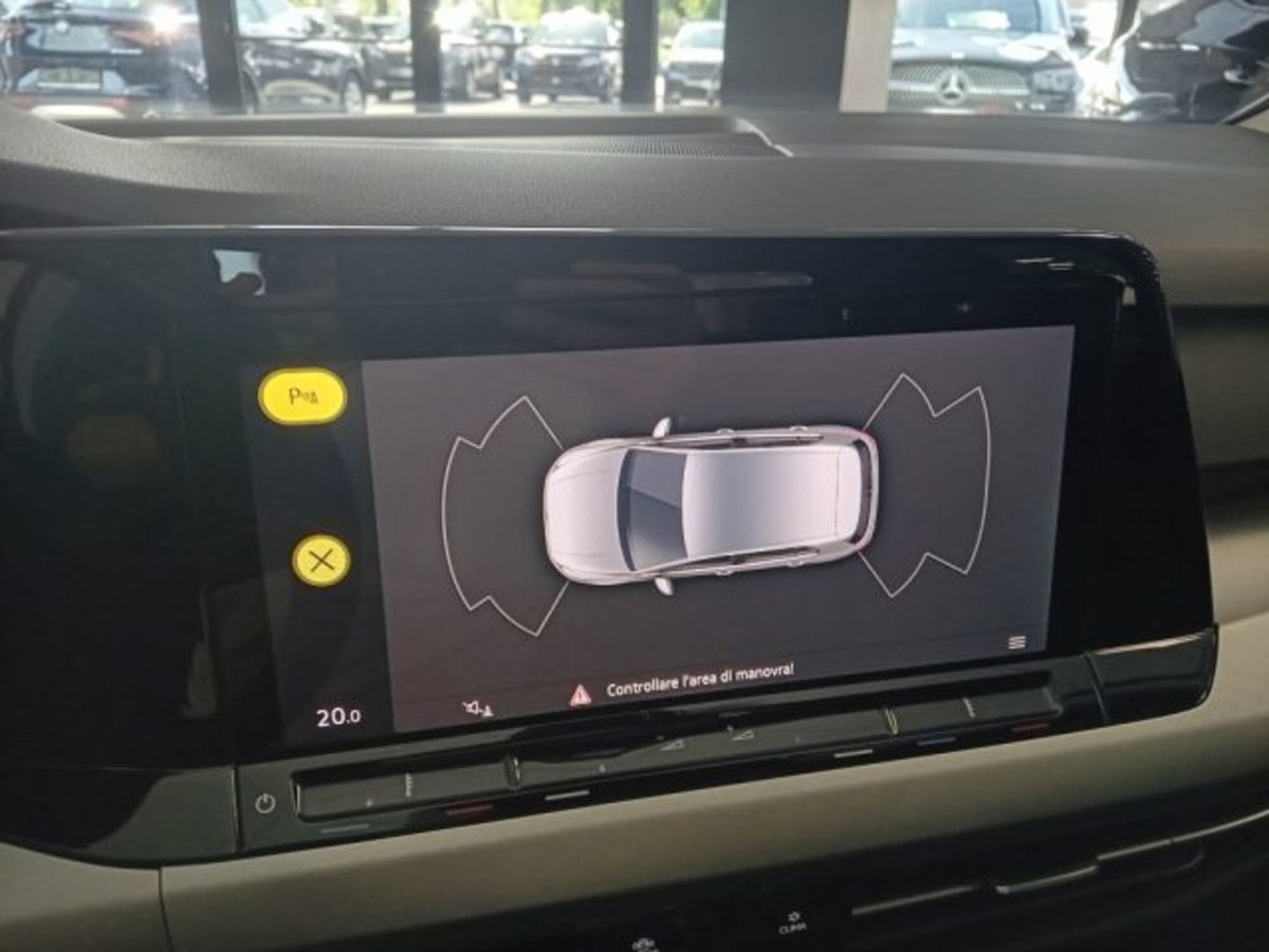 Volkswagen Golf Variant 1.0 eTSI EVO DSG Life (17)
