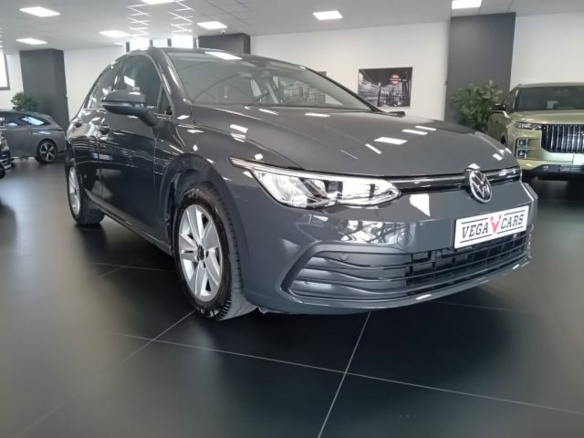 Volkswagen Golf Variant 1.0 eTSI EVO DSG Life (3)
