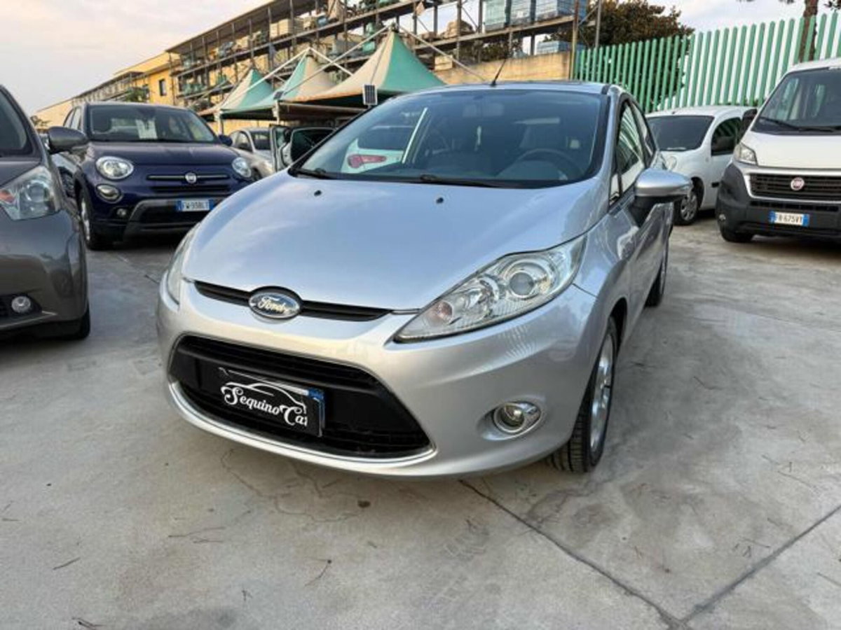 Ford Fiesta 1.4 TDCi 68CV 5 porte Titanium