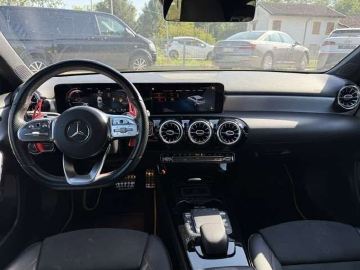 Mercedes-Benz Classe A 200 d AMG Line Premium Plus auto (10)