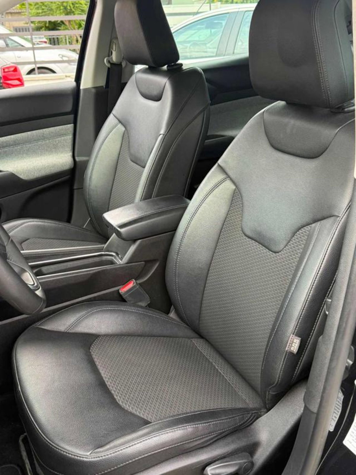 Jeep Compass 1.6 Multijet II 2WD S (8)