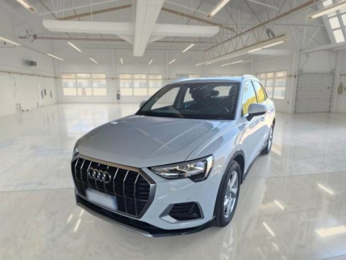 Audi Q3 35 TDI quattro S tronic Business Advanced
