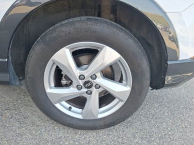 Audi Q3 35 TDI quattro S tronic Business Advanced (17)