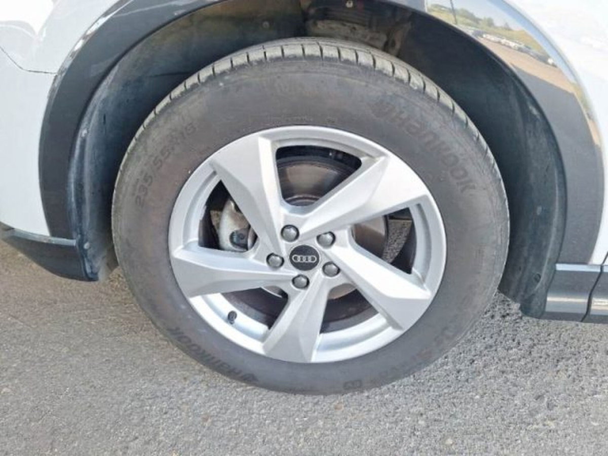 Audi Q3 35 TDI quattro S tronic Business Advanced (18)