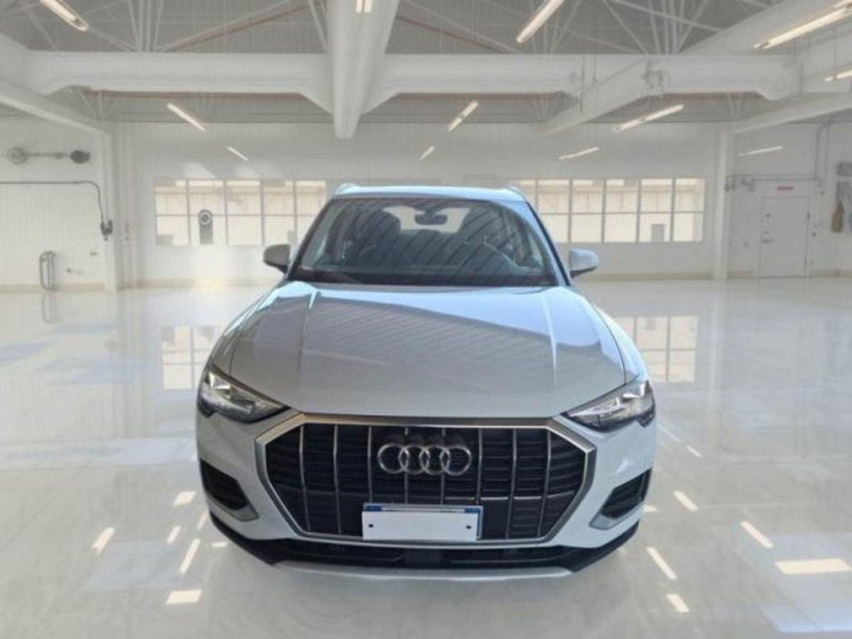 Audi Q3 35 TDI quattro S tronic Business Advanced (6)