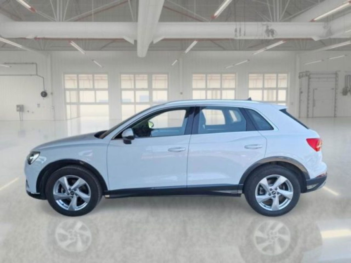 Audi Q3 35 TDI quattro S tronic Business Advanced (8)