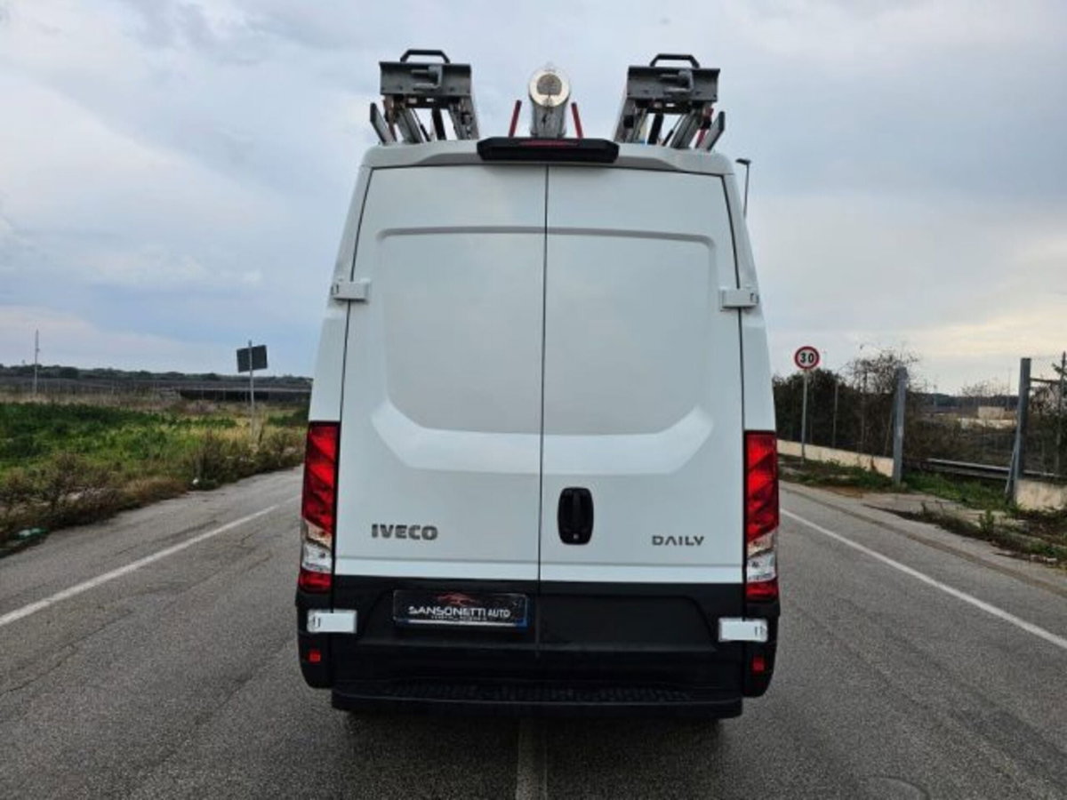 Iveco Daily Furgone 35S12V 2.3 HPT PM-TM Furgone (7)