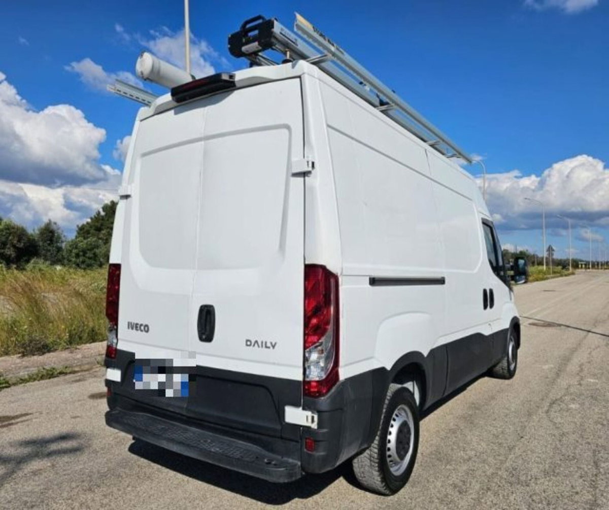 Iveco Daily Furgone 35S12V 2.3 HPT PM-TM Furgone (7)