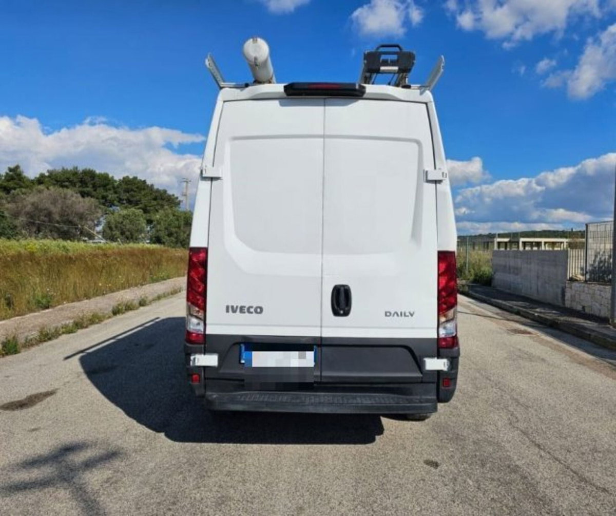 Iveco Daily Furgone 35S12V 2.3 HPT PM-TM Furgone (8)