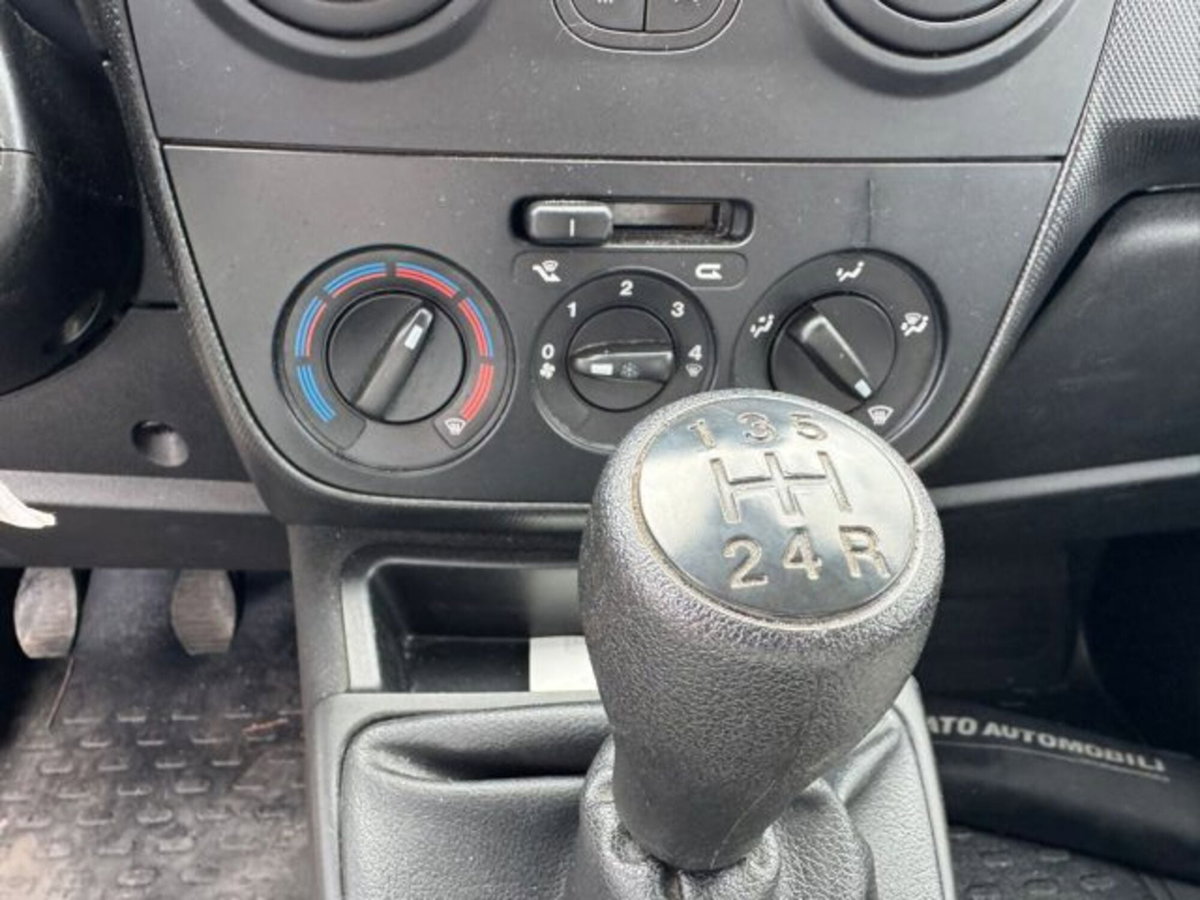 Fiat Fiorino QUBO 1.3 MJT 95CV SX (N1) (12)