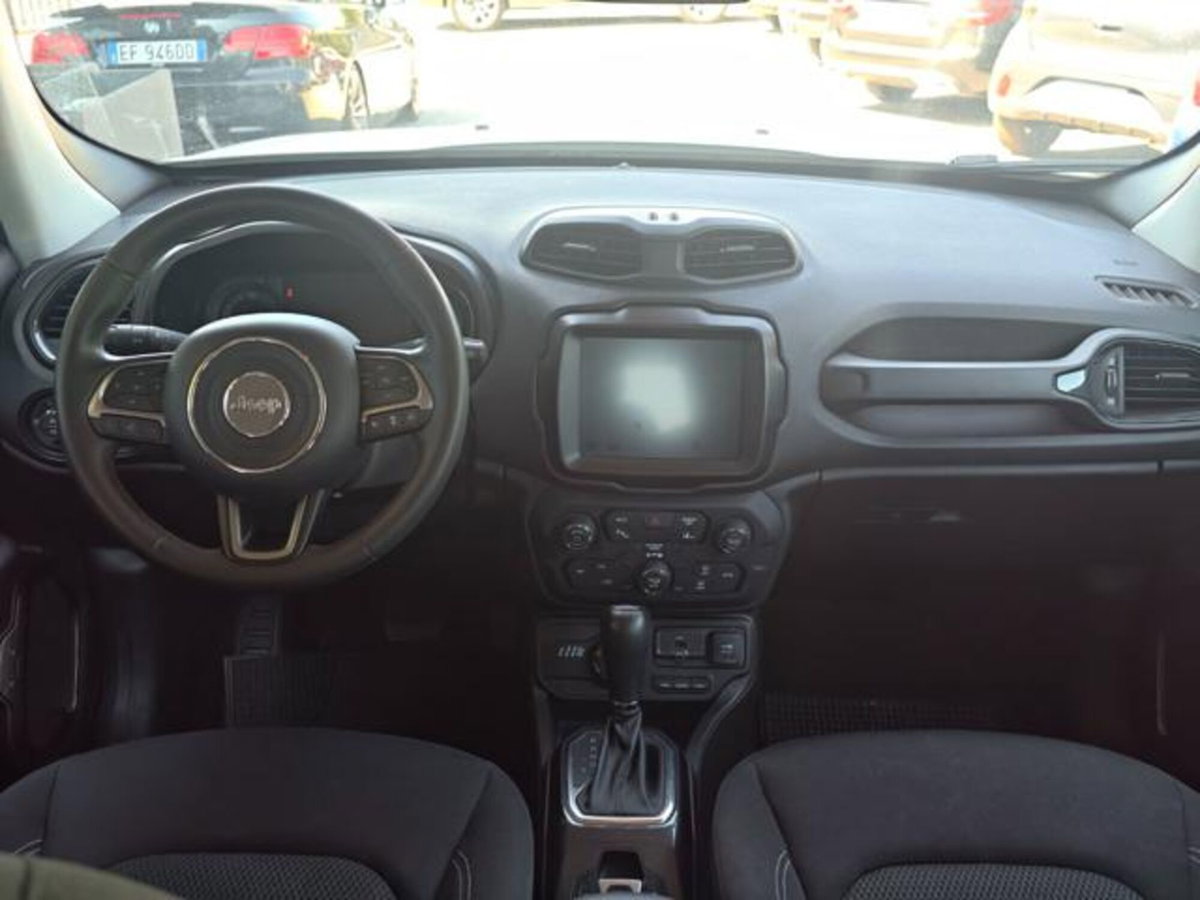 Jeep Renegade 1.3 T4 190CV PHEV 4xe AT6 Limited (9)