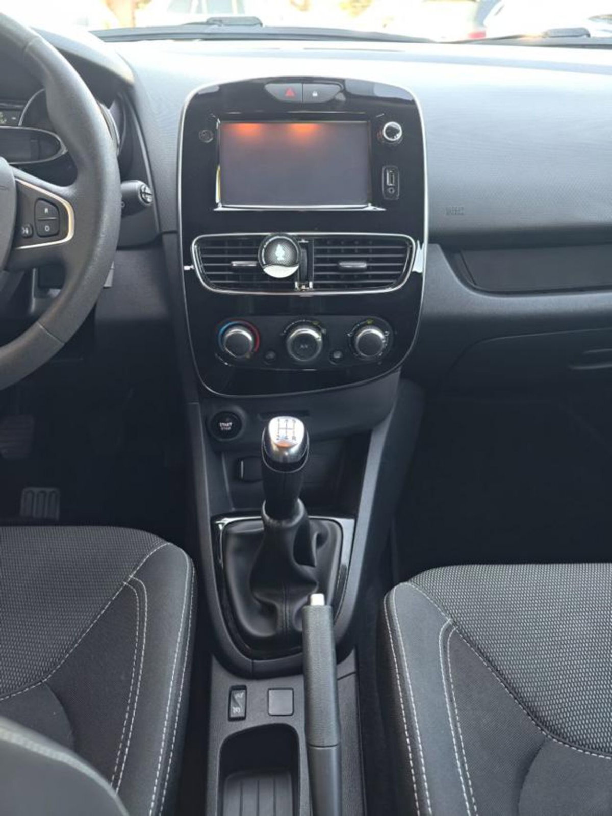 Renault Clio dCi 8V 75 CV Start&Stop 5 porte Energy Intens (13)
