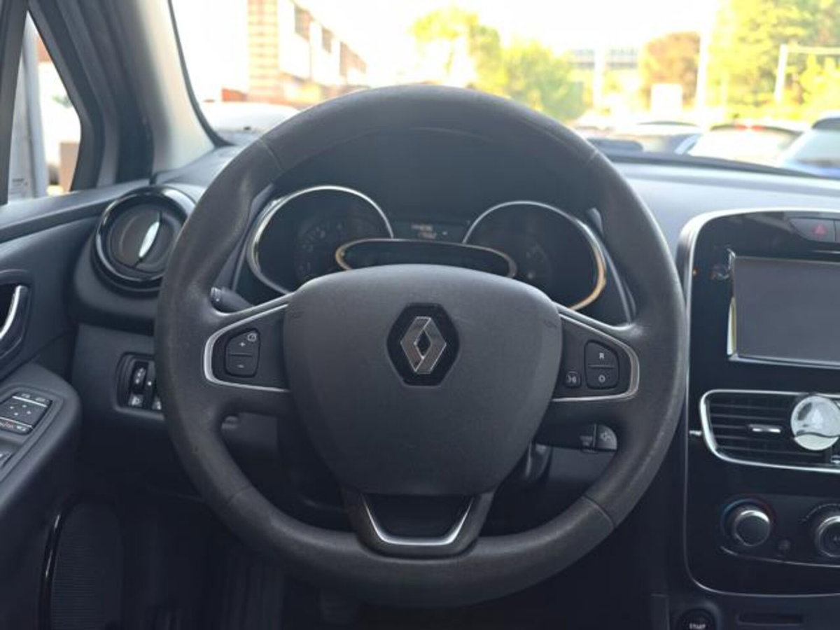 Renault Clio dCi 8V 75 CV Start&Stop 5 porte Energy Intens (14)