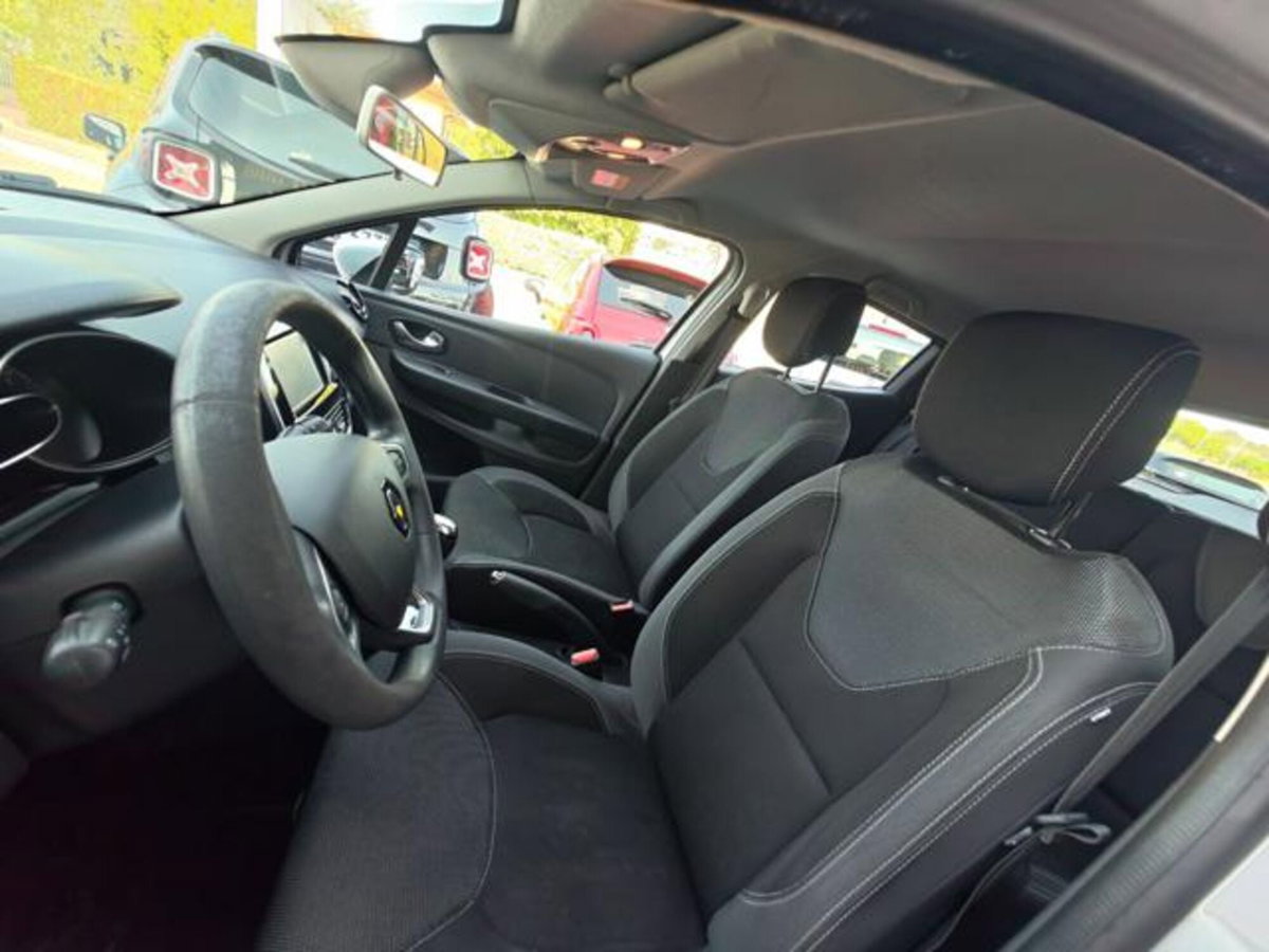 Renault Clio dCi 8V 75 CV Start&Stop 5 porte Energy Intens (9)