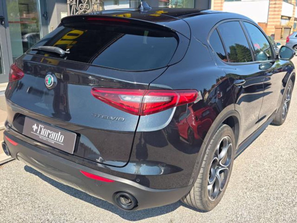 Alfa Romeo Stelvio Stelvio 2.2 Turbodiesel 190 CV AT8 Q4 Ti (3)