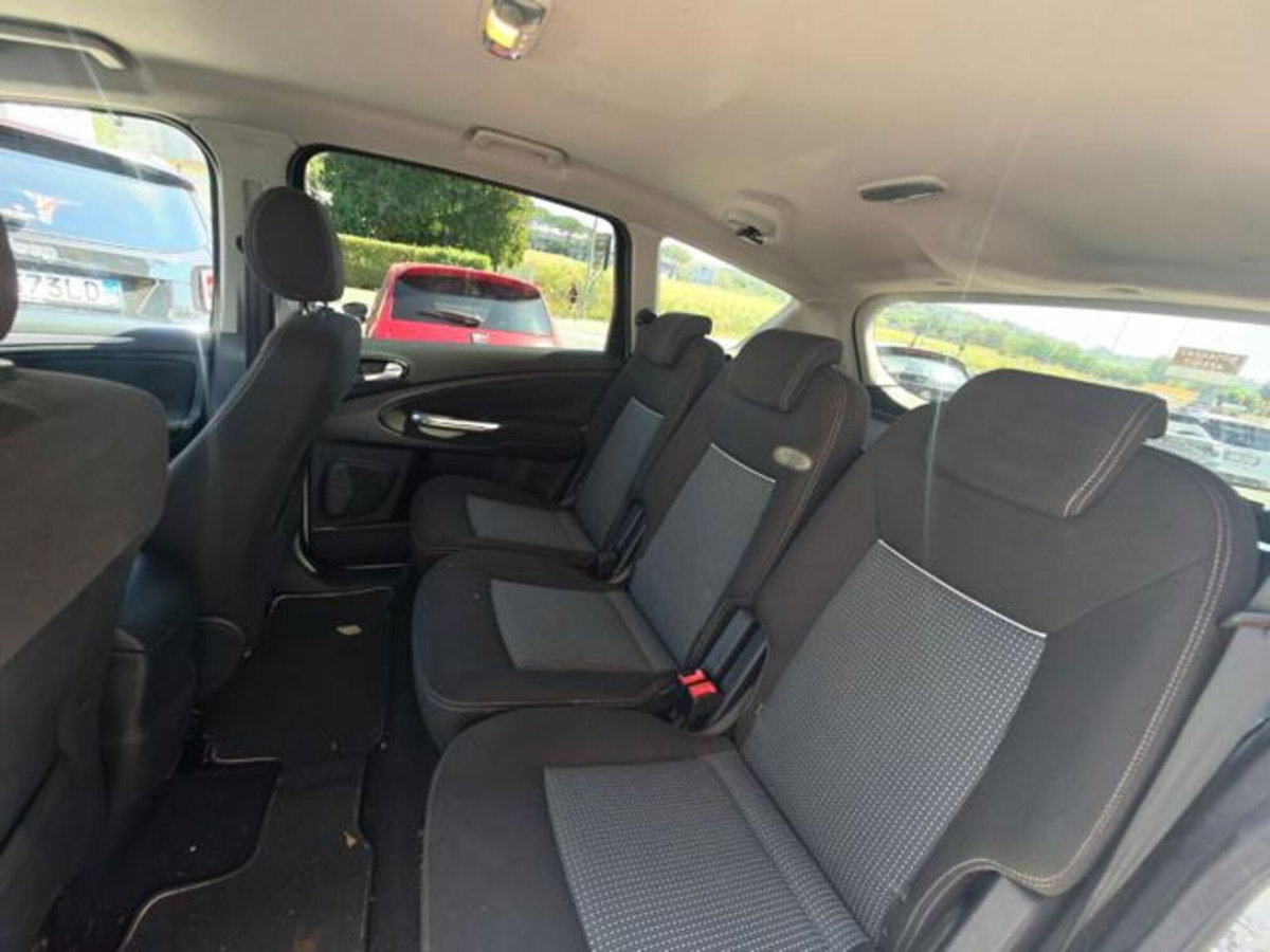 Ford S-Max 2.0 TDCi 140 CV New Titanium (5)