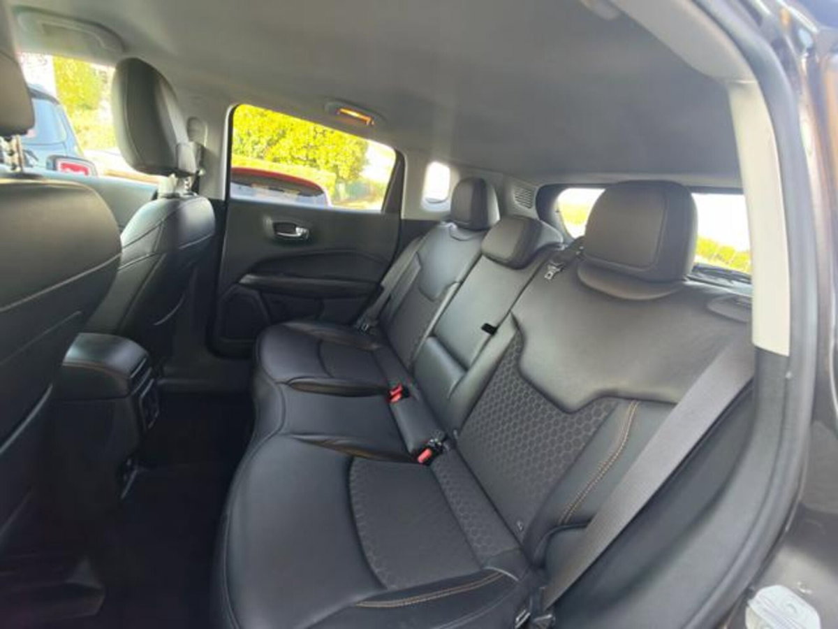 Jeep Compass 2.0 Multijet II aut. 4WD Limited (10)