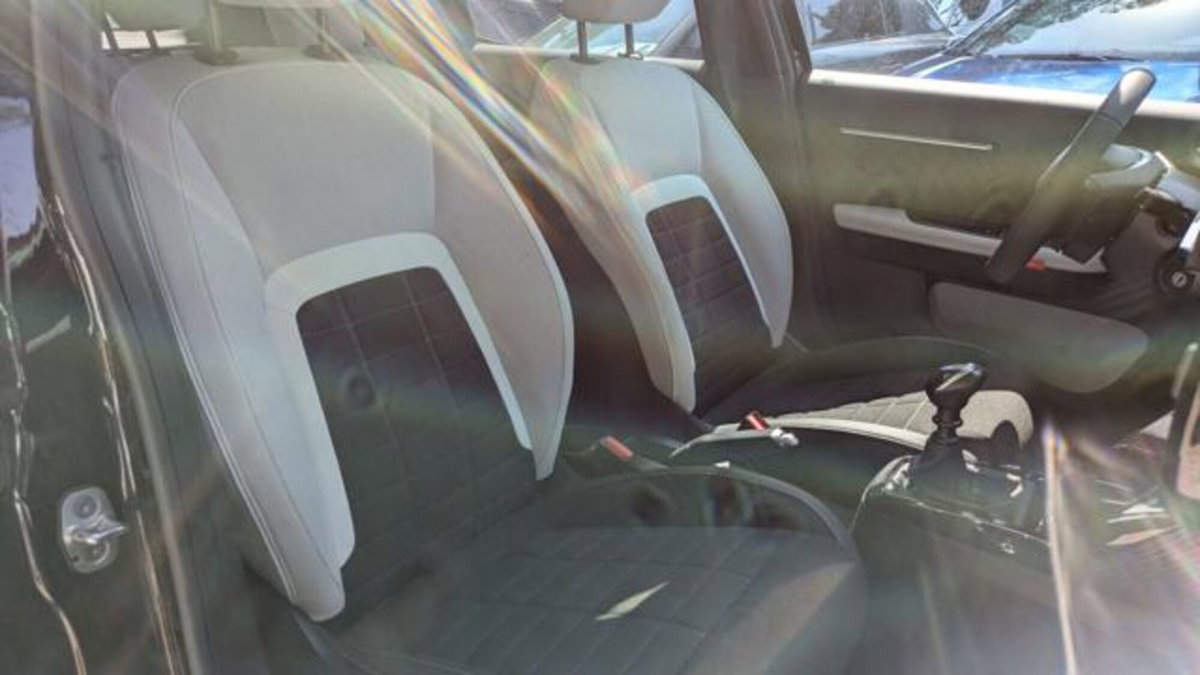 Citroen C3 1.2 puretech turbo Business 100cv s&s (8)