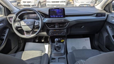 Ford Focus 1.0 EcoBoost Hybrid 125 CV Powershift 5p. Active Style (6)